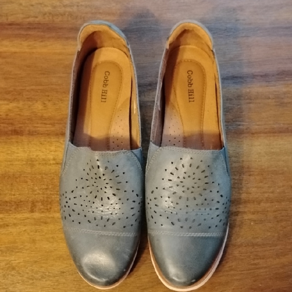 Cobb Hill 9.5 Blue Shoe